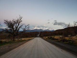 -首位山水诗人谢灵运的人生悲剧：不知收敛而被杀