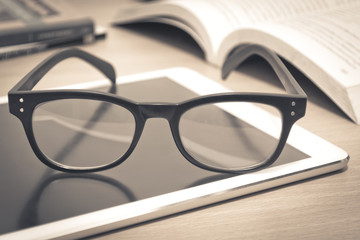 -首位山水诗人谢灵运的人生悲剧：不知收敛而被杀